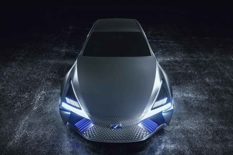  Lexus LS+ Concept 2017 года  (фото 11 из 18)